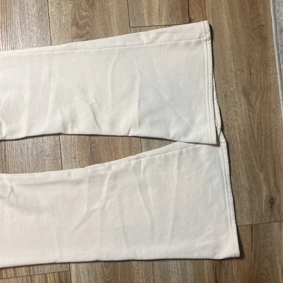 light beige Hollister wide-leg sweatpants - Picture 9 of 11